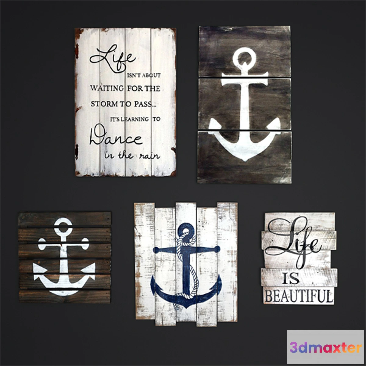 652099 - wooden posters