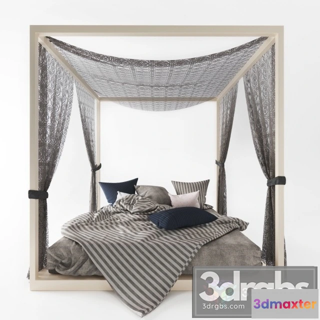 940072 - Antique Canopy Bed
